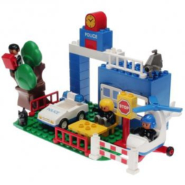Lego Duplo politiebureau 2683 met doos
