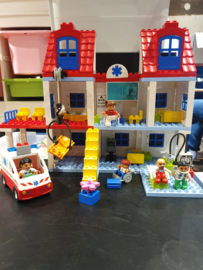 Lego Duplo groot ziekenhuis 5795