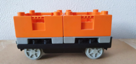 Lego Duplo trein wagon met oranje containers