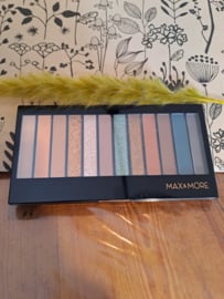 max & more eyeshadow palette