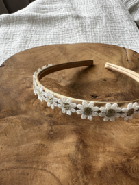 Diadeem madeliefjes