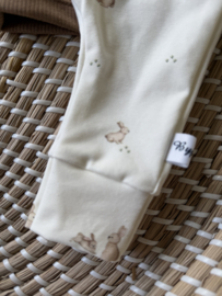 Babybroekje konijntjes
