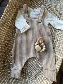 Baby tuinbroekje zand