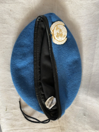 UNO baret