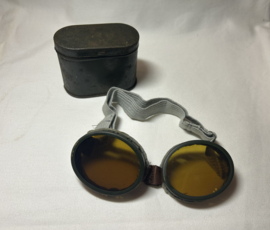 British dust goggle in metal can ww2