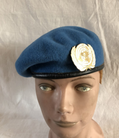 UNO baret