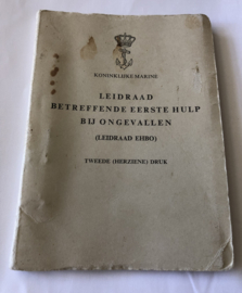 Handboekje Koninklijke Marine Leidraad EHBO 1961