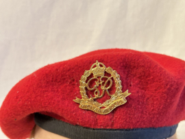 Engelse Militaire Politie baret