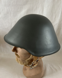 DDR Vopo helm met helmovertrek