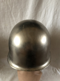 Verchroomde Nato helm