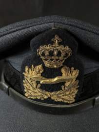 KLU Officiers pet 60er jaren
