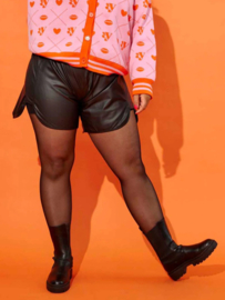 Short Kaia