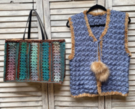 OKTOBER BOX 3: FLUFFY EDGE VEST(JE)