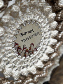 *MANDALA OP VOET  ( 40 CM) -  BETTER TOGETHER - KANT & KLAAR