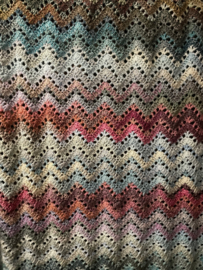 PLAID MARBLE ZIGZAG.