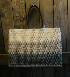 *HAAKPAKKET TAS ´ALPINE VILT OF JUTE