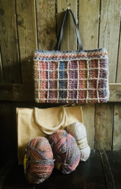 *HAAKPAKKET TAS RAINBOW-BLOK-PUFF.
