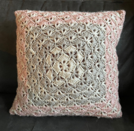 HAAKPAKKET KUSSEN BAVARIAN PINK.