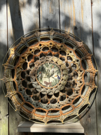 HAAKPAKKET - WILDLIFE MANDALA (55 CM)