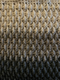 *HAAKPAKKET TAS ´ALPINE VILT OF JUTE