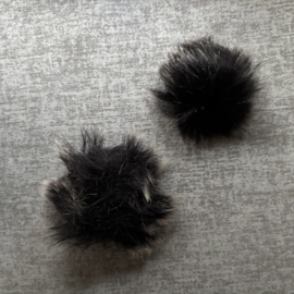 IMITATIE BONT POMPONS ( 2 STUKS) MEERDERE KLEUREN