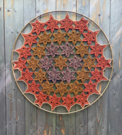 MANDALA-DROMENVANGER-GEHAAKT-100 CM - HANDMADE-KANT EN KLAAR!