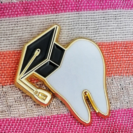 Graduation tooth pin