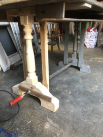 Kloostertafel in grijs patin