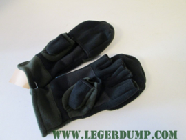 Outdoor fleece SMS Glove Jagers handschoen zwart groen