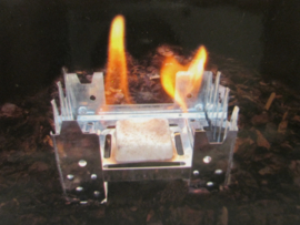 Folding stove  (om je eten of drinken op te warmen)