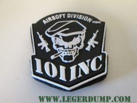 Embleem Airsoft Division met klittenband kleur zwart