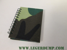 Notitieblokje camouflage klein (11 x 9 cm)
