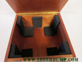 Kist van hout 27 cm breed, 15 cm hoog, 28 cm lang