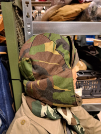 Bontmuts camouflage met originele oorflappen
