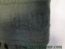 Korte broek groen met streepje
