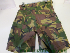 Korte broek camouflage (gebruikt)