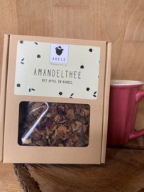 Amandelthee met appel en kaneel