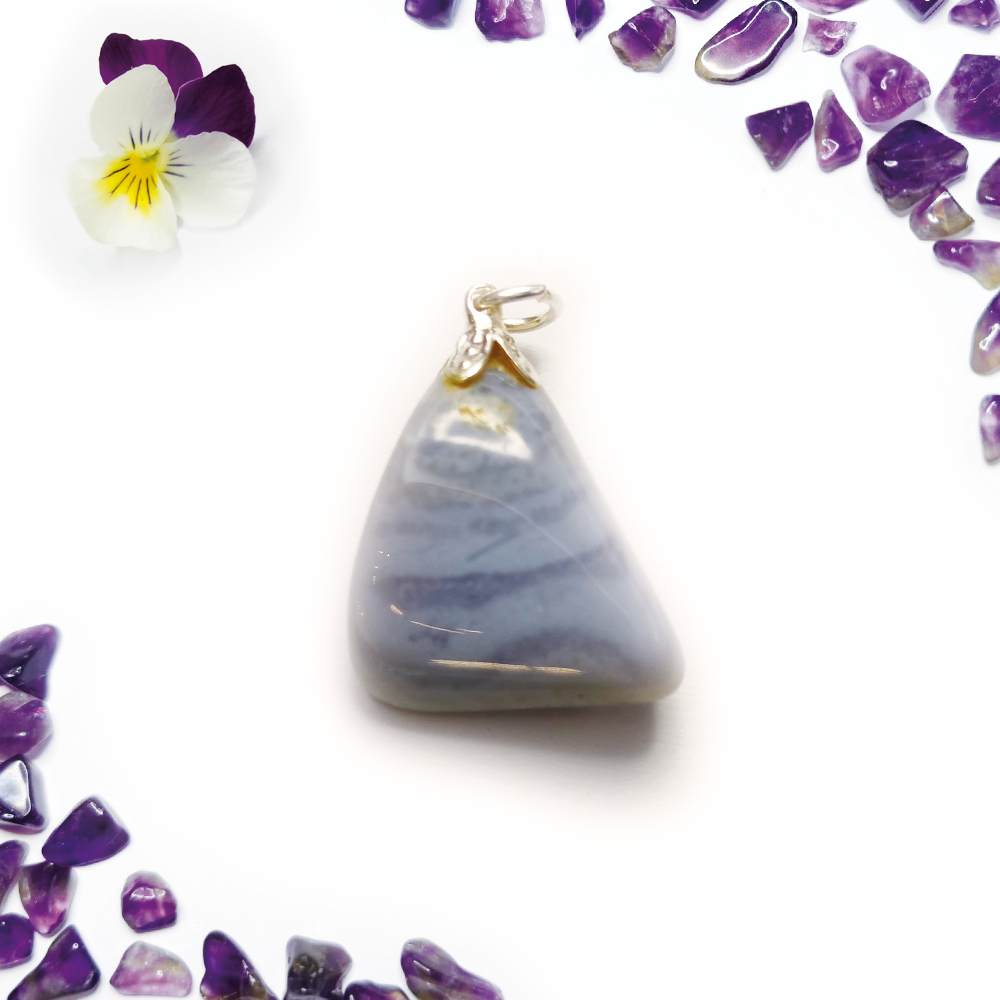 Chalcedoon hanger