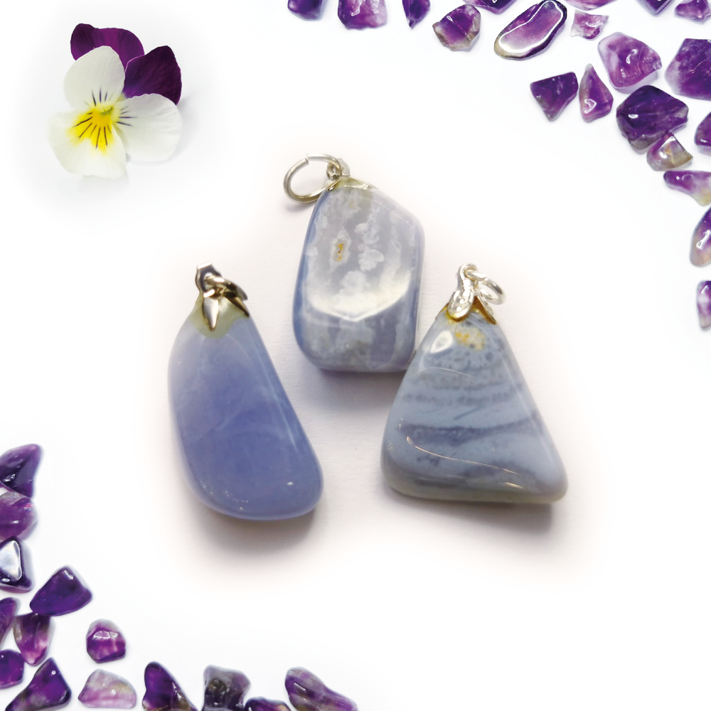 Chalcedoon hanger