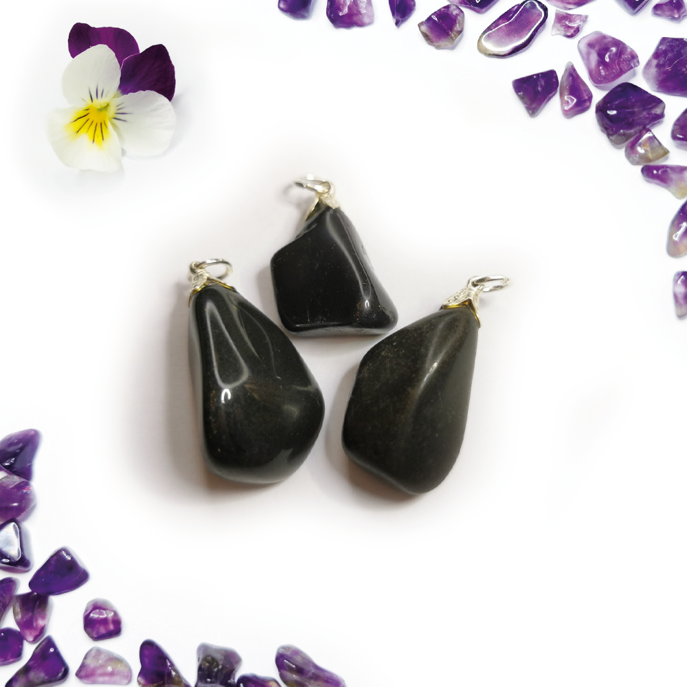 Onyx hanger