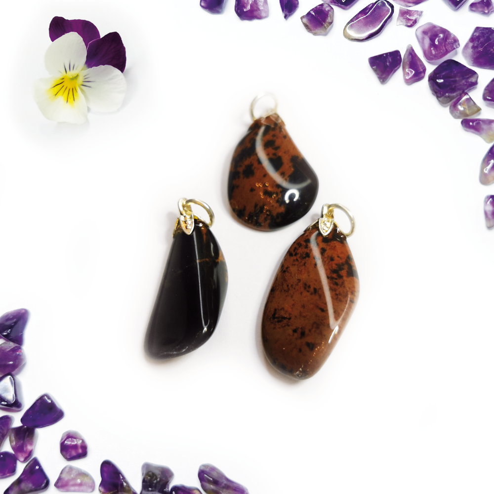 Obsidiaan Mahony hanger