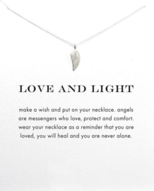 Wenskaart Love and Light - Kaart cadeau met ketting engelvleugel