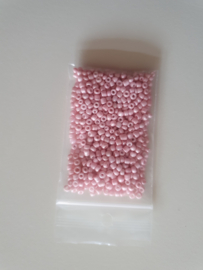 23. Rocailles 3mm Pink Metallic - +/- 400 stuks