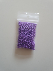 2. Rocailles 3mm Deep Lavender Purple - +/- 400 stuks
