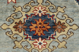 Kazak tapijt maat: 293x182