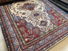 Perzisch: Dagastan tapijt maat: 239x170
