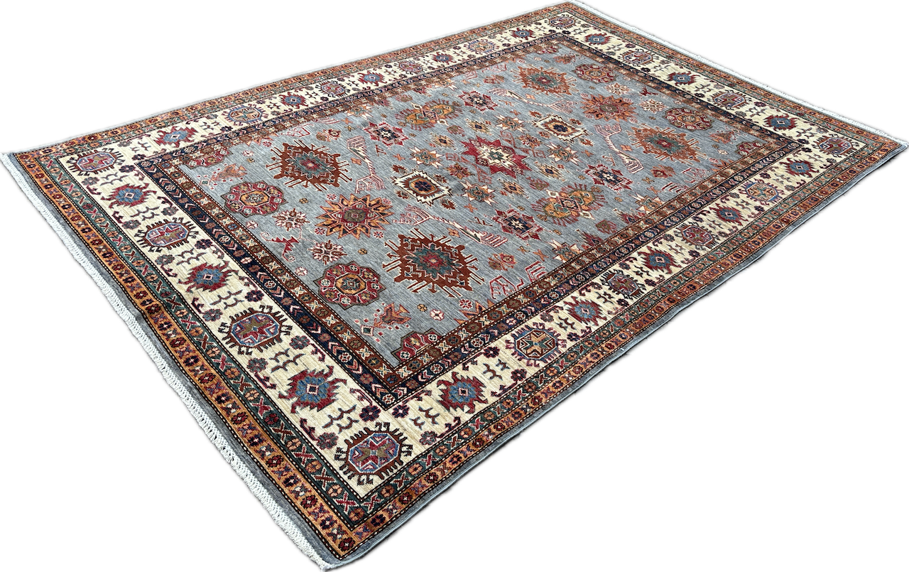 Kazak tapijt maat: 275x188