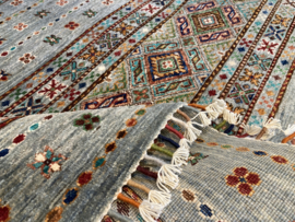 Daghestan tapijt Maat: 289x209