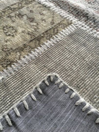 Vintage patchwork tapijt grijs/ bruin Maat: 170 x 241