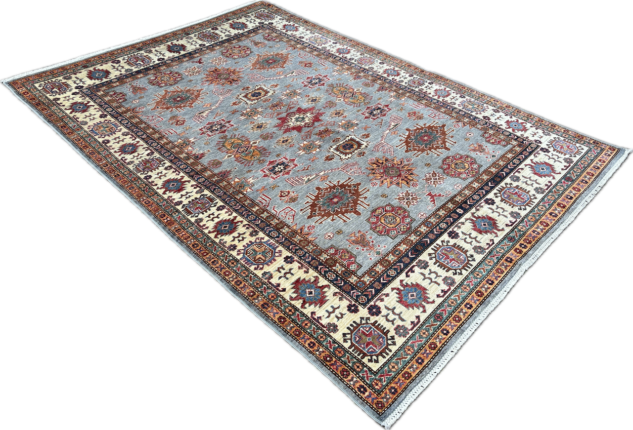 Kazak tapijt maat: 275x188